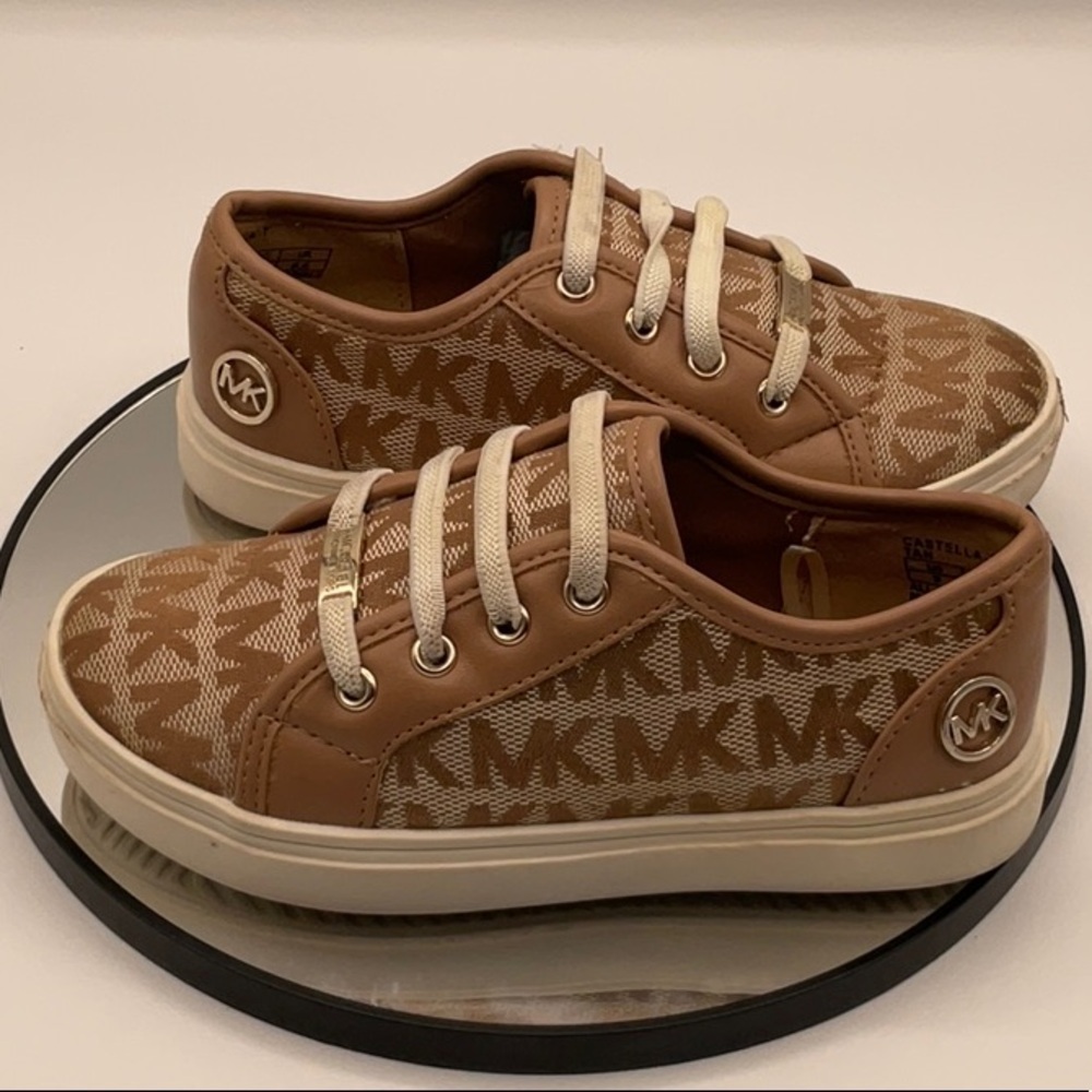 Michael Kors Tan and Cream Sneakers Low-Top Casual